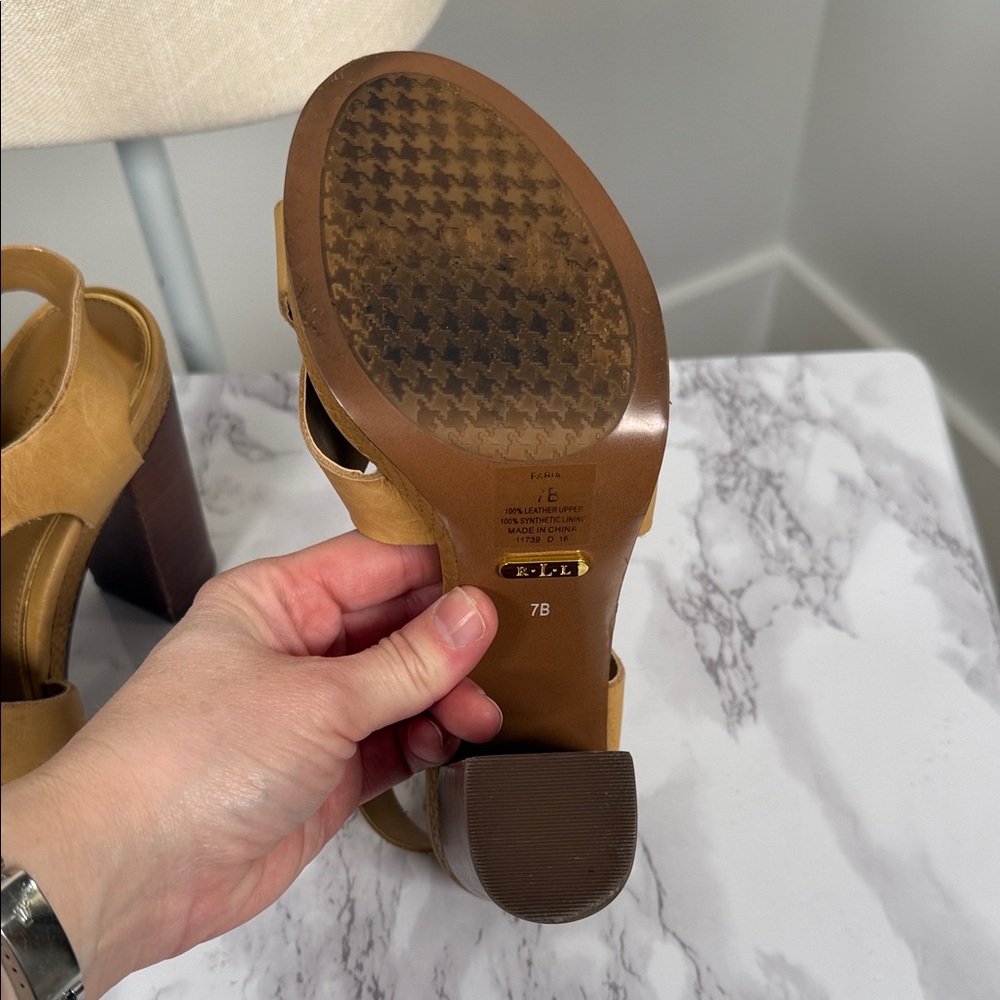 Lauren Ralph Lauren Elegant Tan Women's Sandals - Picture 5 of 12